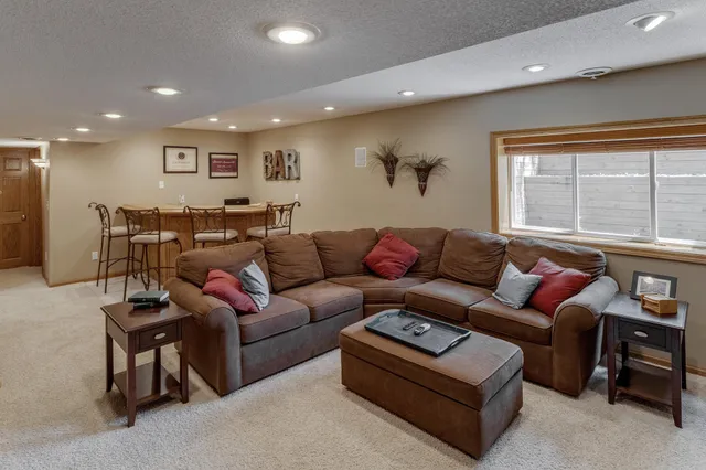 $545,000 | 712 Falcon Court, Sartell, MN 56377