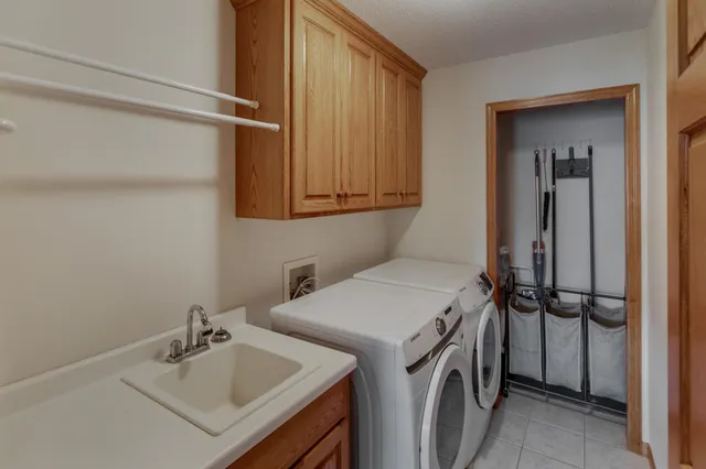 $545,000 | 712 Falcon Court, Sartell, MN 56377