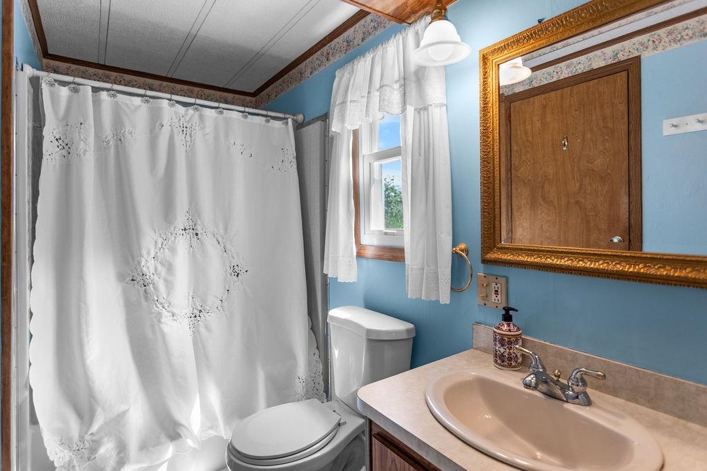 32 Monadnock Drive Rochester, NH 03867 - Photo 13 of 21