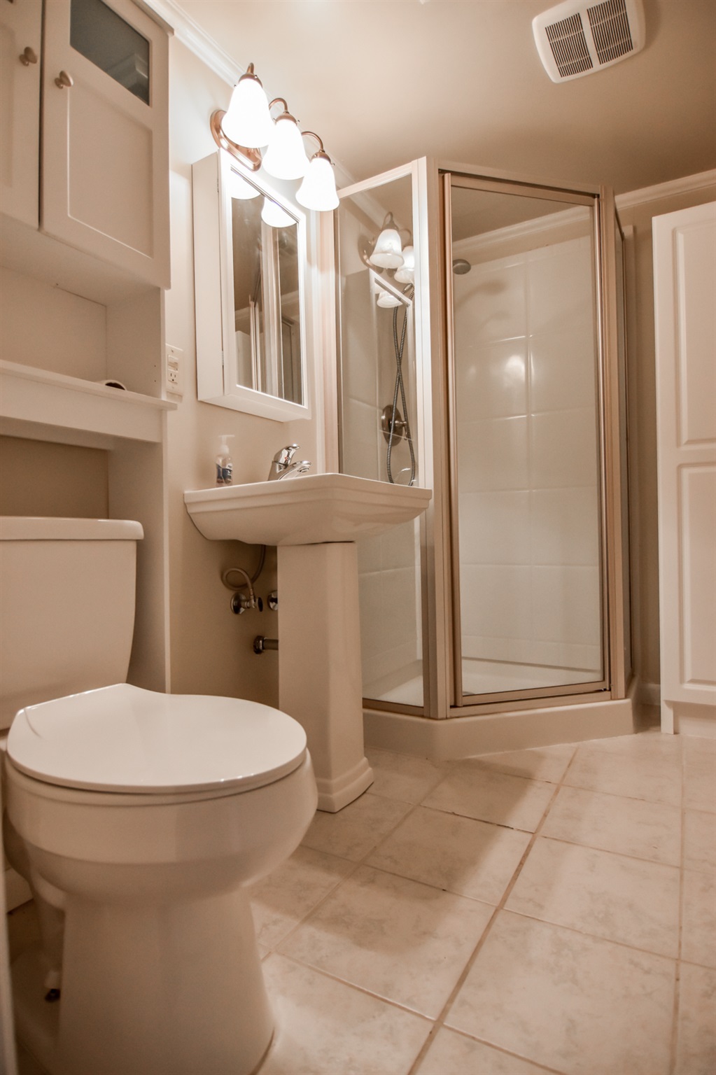 5700 Winston Road Evansville, IN 47710 - Photo 16 of 24 Gallery Image 16