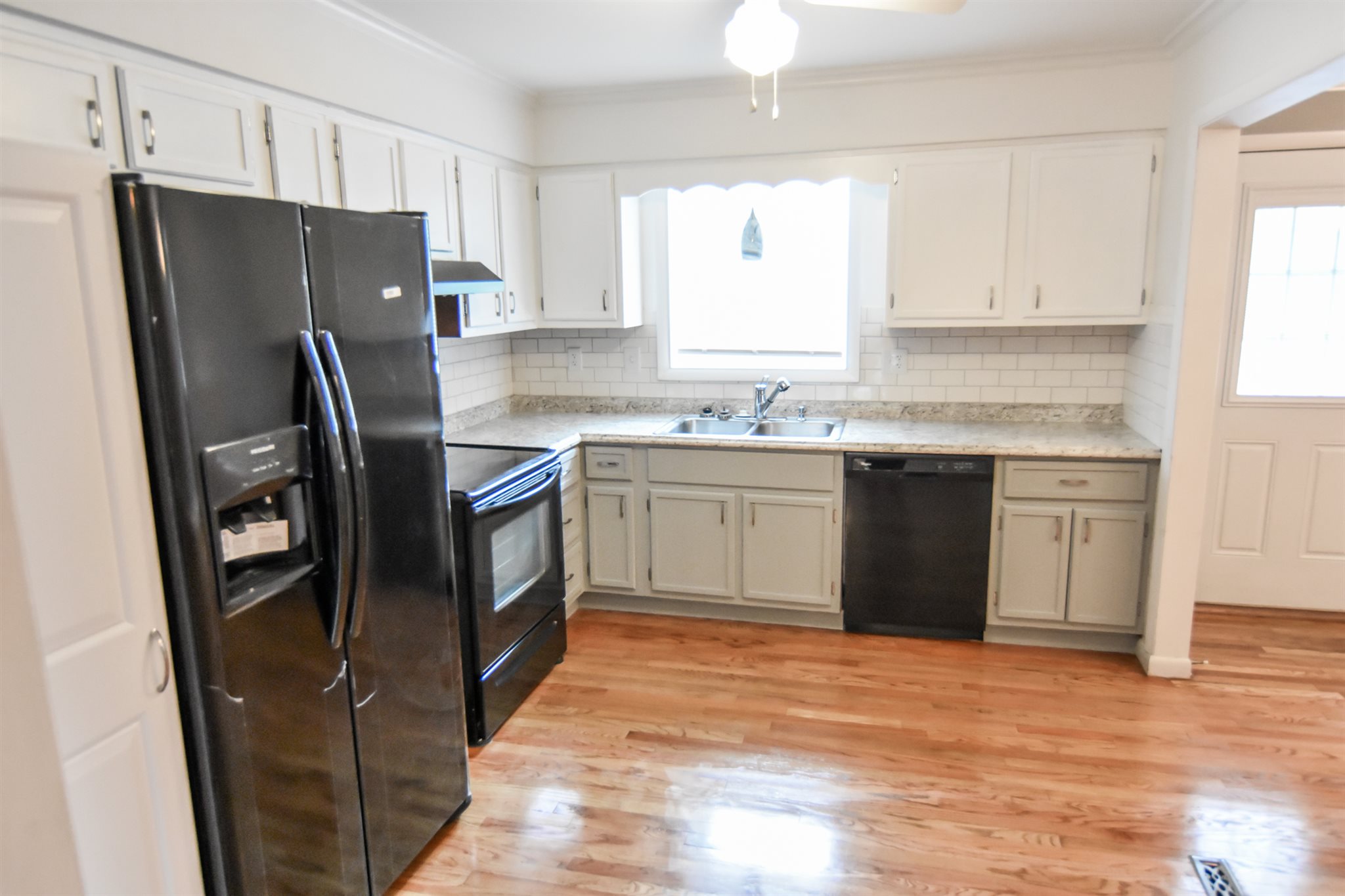 5700 Winston Road Evansville, IN 47710 - Photo 5 of 24 Gallery Image 5