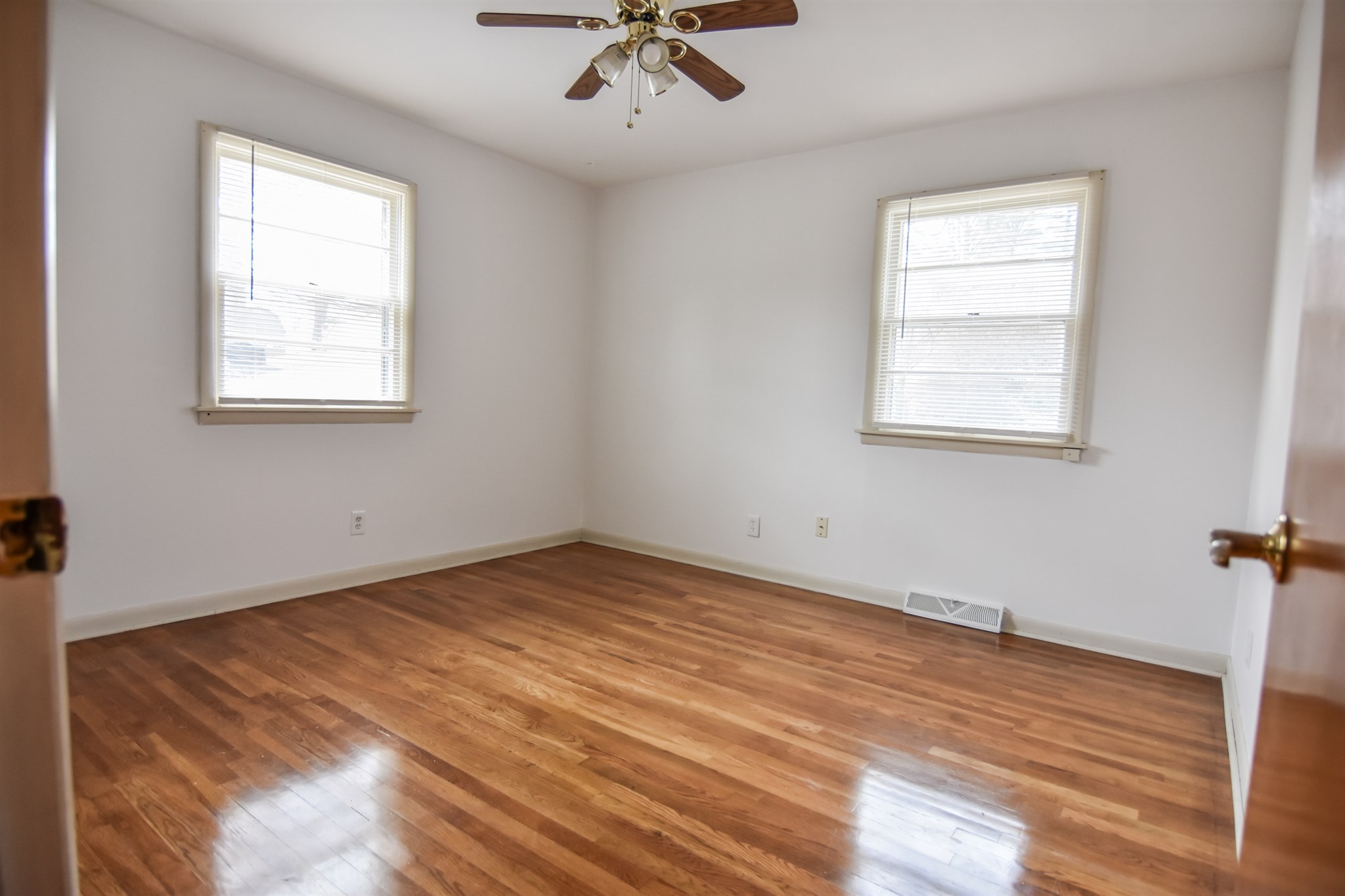 5700 Winston Road Evansville, IN 47710 - Photo 8 of 24 Gallery Image 8