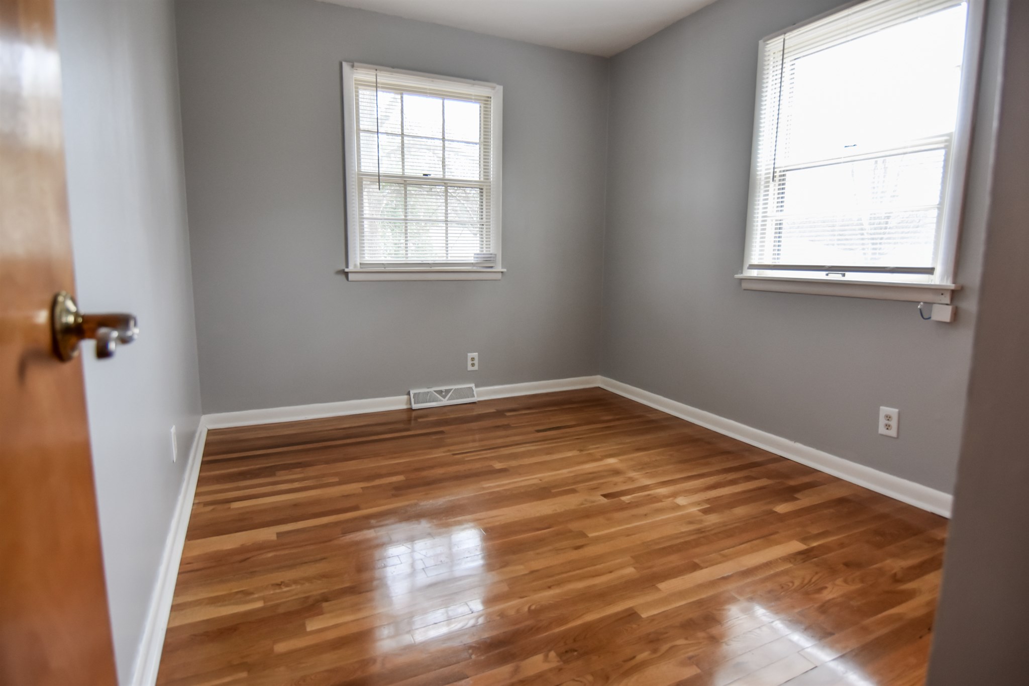 5700 Winston Road Evansville, IN 47710 - Photo 9 of 24 Gallery Image 9