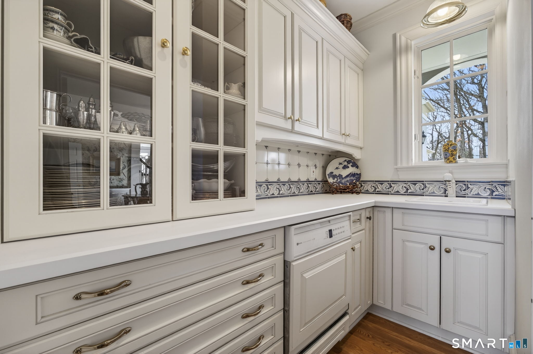 11 River Edge Road Old Saybrook, CT 06475 - Photo 14 of 37 Pantry