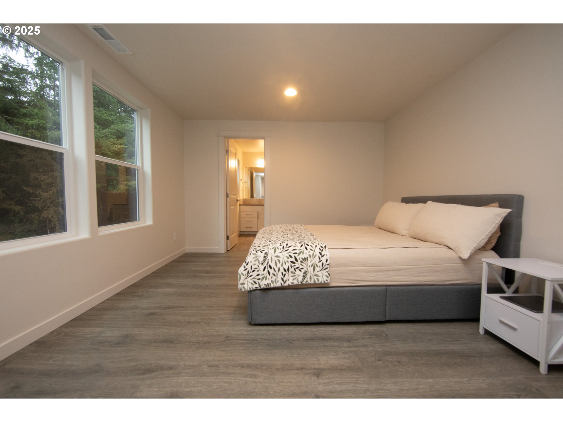 83606 Clear Lake Road Florence, OR 97439 - Photo 19 of 48 Bedroom, Primary