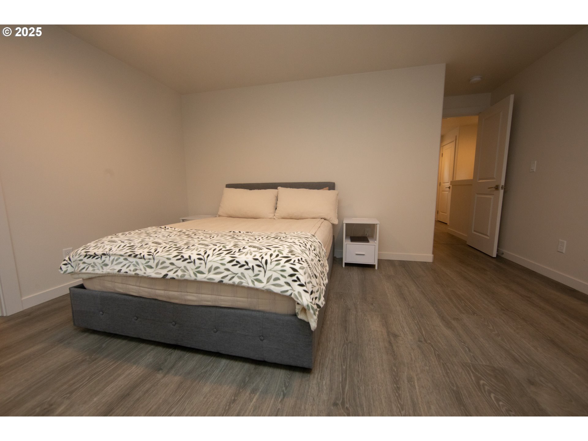 83606 Clear Lake Road Florence, OR 97439 - Photo 20 of 48 Bedroom, Primary