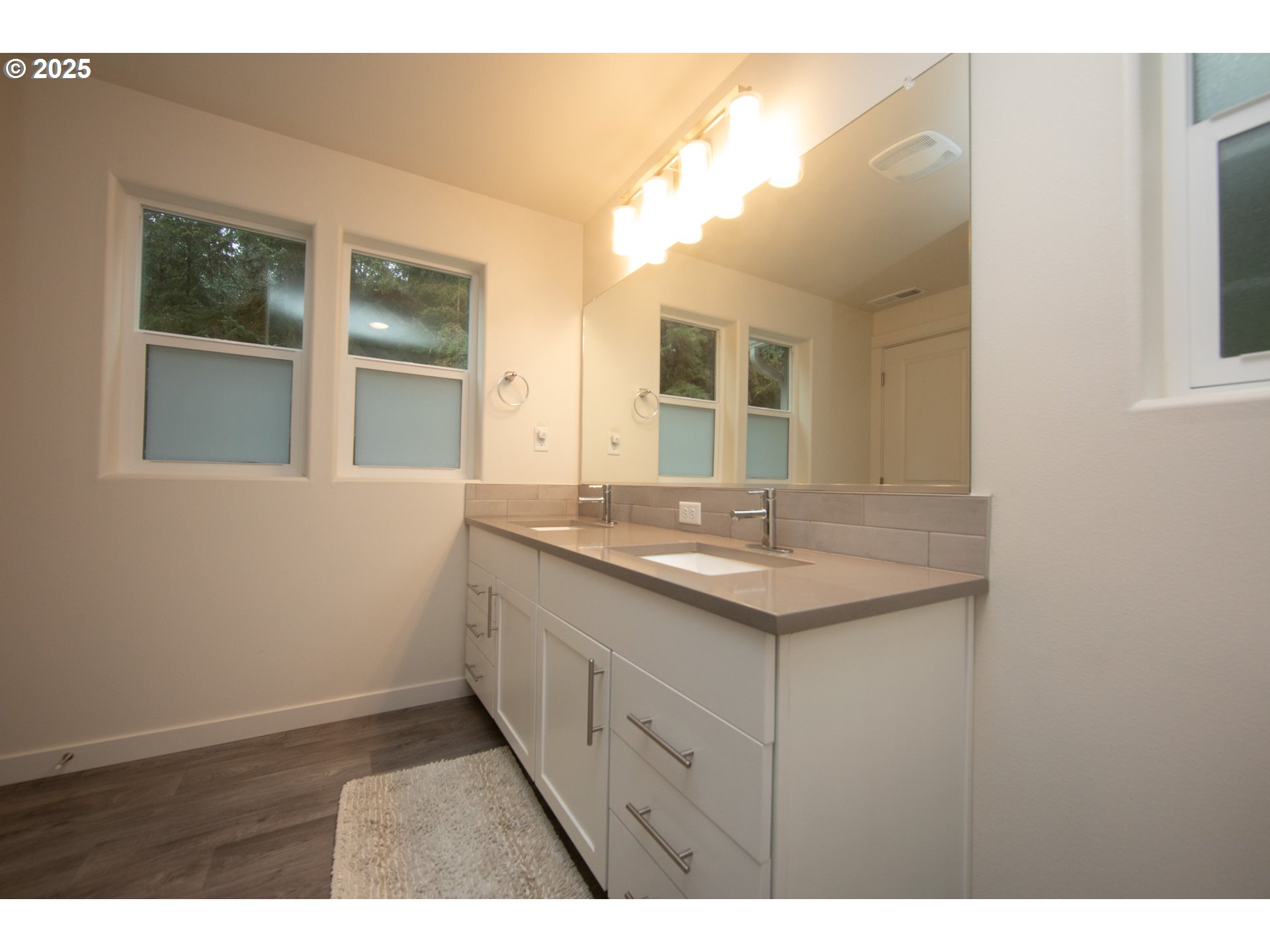 83606 Clear Lake Road Florence, OR 97439 - Photo 24 of 48 Bathroom