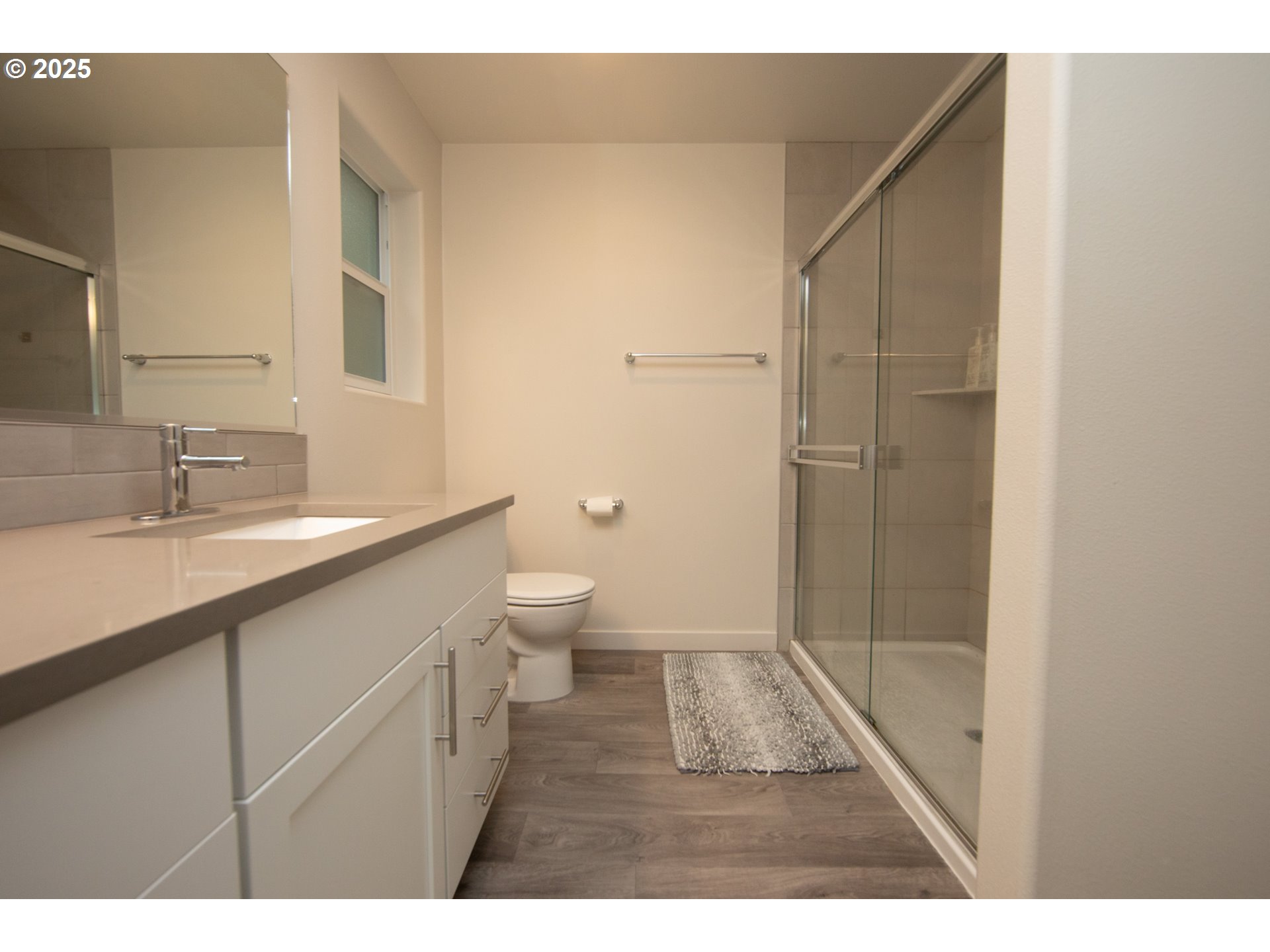 83606 Clear Lake Road Florence, OR 97439 - Photo 25 of 48 Bathroom