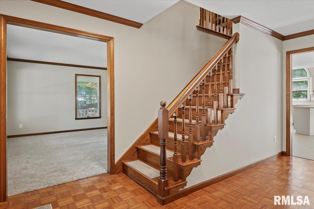 700 Country Meadows Drive Springfield, IL 62702 - Photo 7 of 53