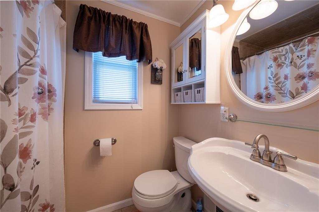 1512 Greentree Road Pittsburgh, PA 15220 - Photo 14 of 25 Gallery Image 14