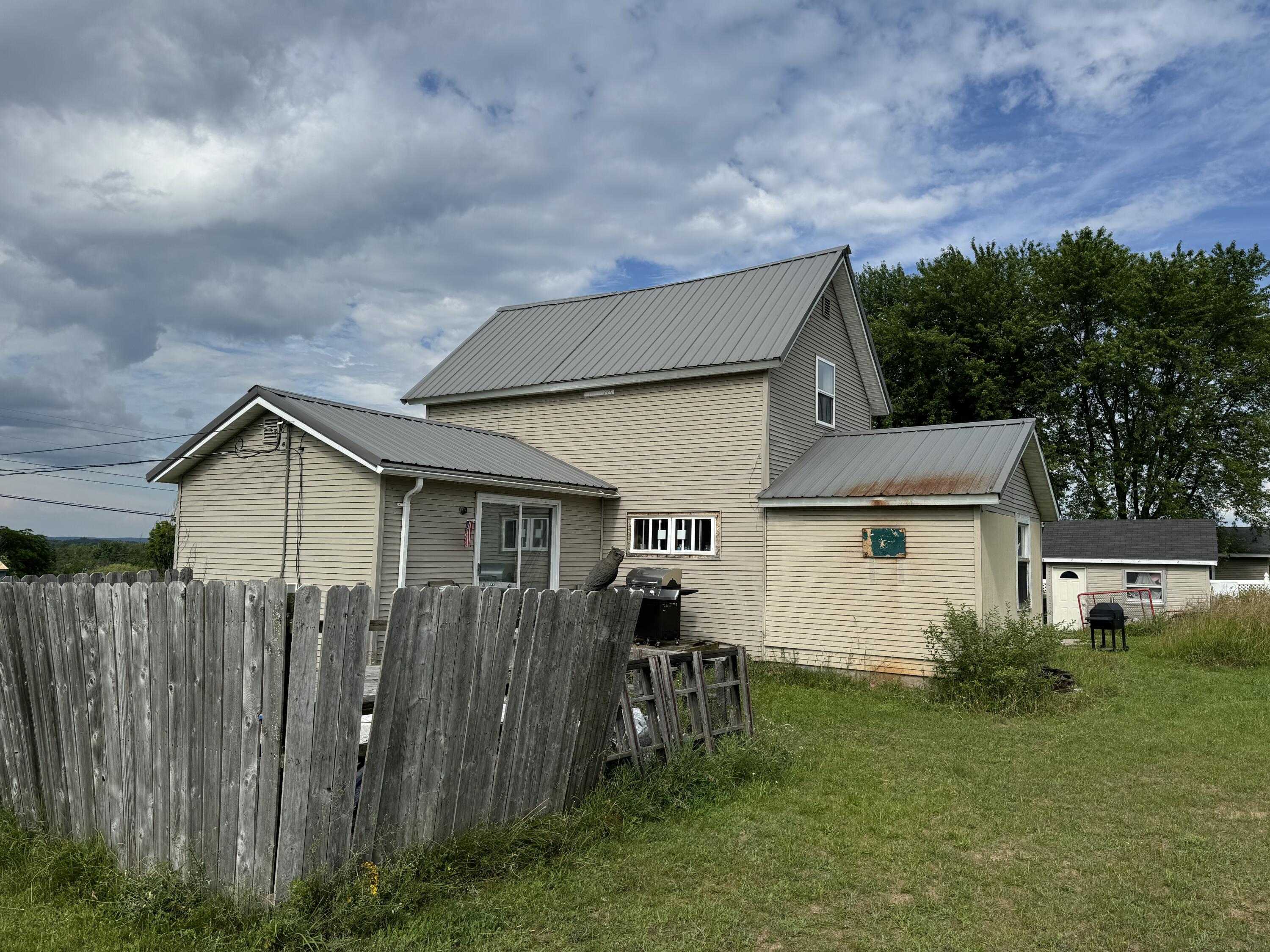 763 Intertown Road Petoskey, MI 49770 - Photo 6 of 8 IMG_4589