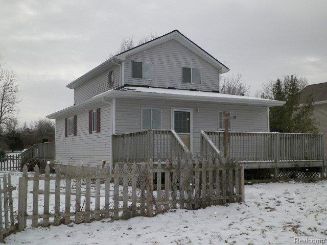 388 Davis Lake Road Lapeer, MI 48446 - Photo 17 of 21 262-181391 - Rear.JPG