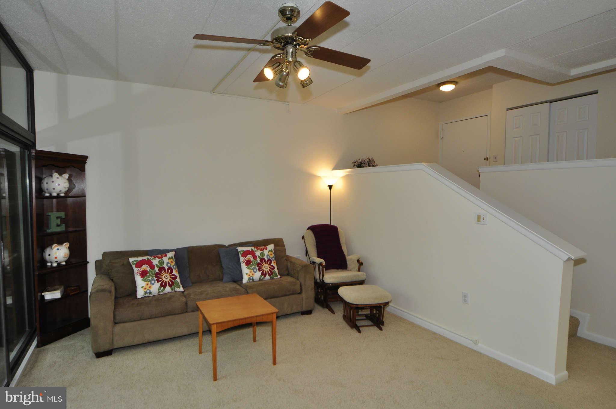 2102 Green Watch Way, Unit 200 Reston, VA 20191 - Photo 6 of 19 Living Room