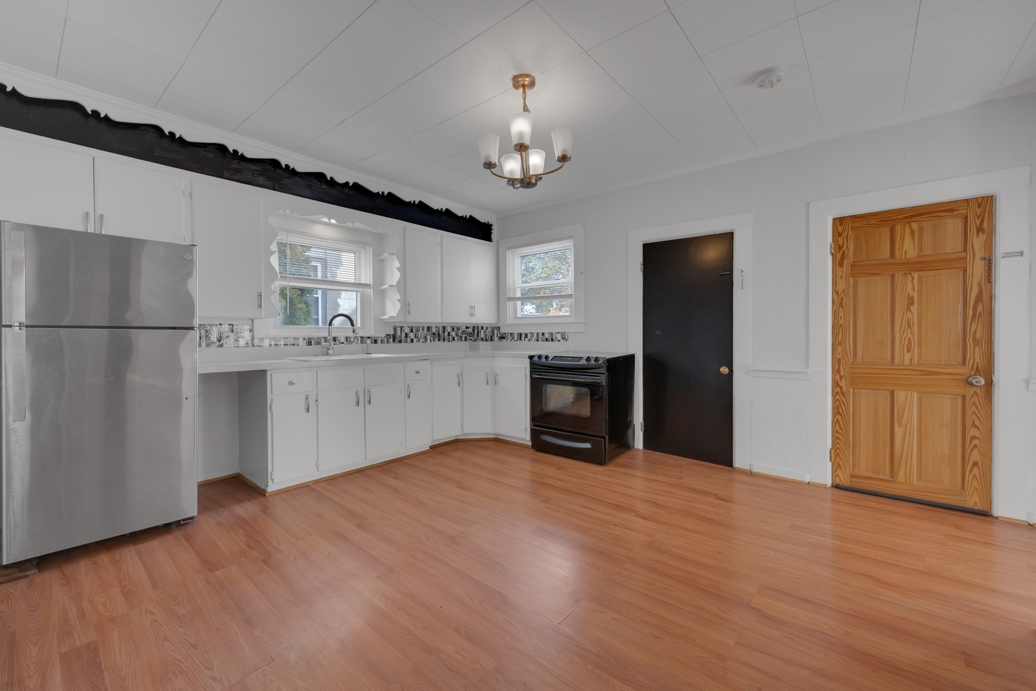 80 Chestnut Street, Unit 1 Southbridge, MA 01550 - Photo 3 of 23 Gallery Image 3