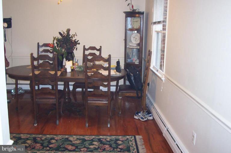114 Harmony Hall Road Gaithersburg, MD 20877 - Photo 2 of 11 Dining Room