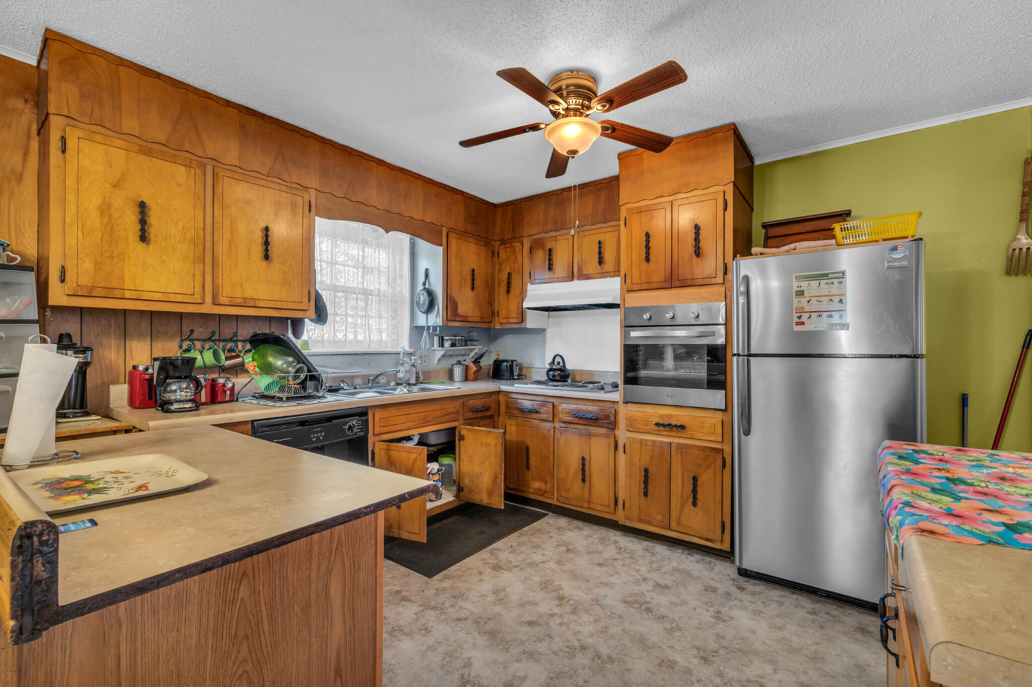 1714 Spradling Road Soddy Daisy, TN 37379 - Photo 3 of 21 4A8A1738