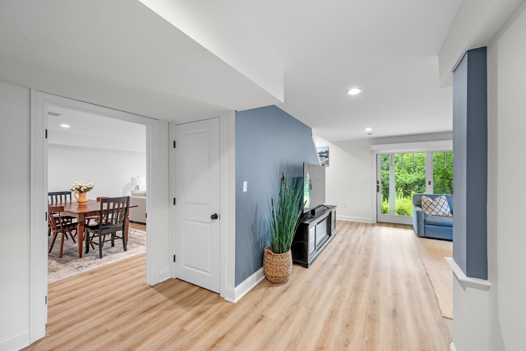 4 Talbot Lane, Unit 4 Reading, MA 01867 - Photo 29 of 37 Gallery Image 29