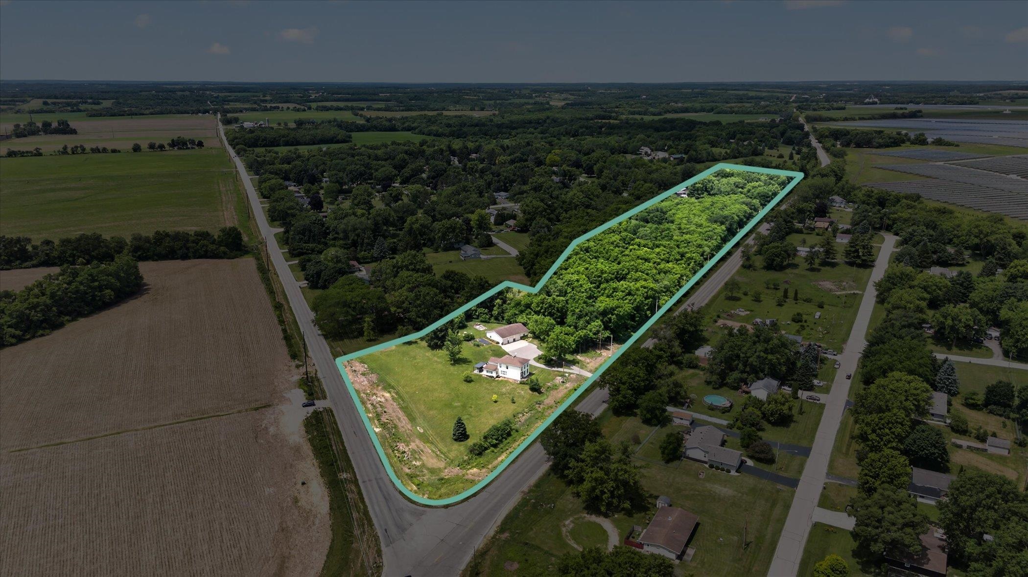 2458 South Madison Road Beloit, WI 53511 - Photo 3 of 51