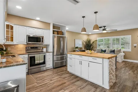 $509,000 | 9725 48th Place North, St. Petersburg, FL 33708