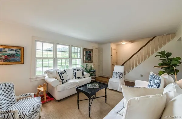 $800,000 | 247 North Mabbettsville Road, Millbrook, NY 12545