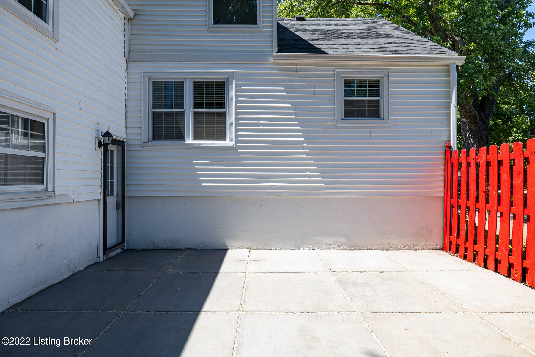 4012 Leland Road Louisville, KY 40207 - Photo 30 of 33 Patio