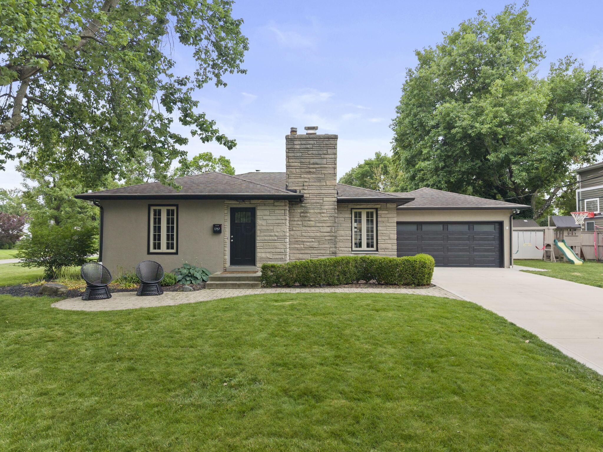1757 Inchcliff Road Columbus, OH 43221 - Photo 1 of 59