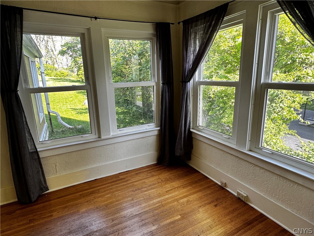 175 Edgehill Road Syracuse, NY 13224 - Photo 8 of 33