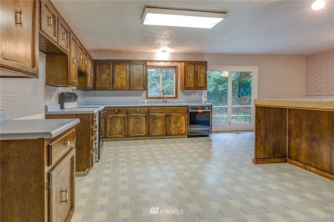 168 Clark Creek Road Longview, WA 98632 - Photo 2 of 22 Gallery Image 2