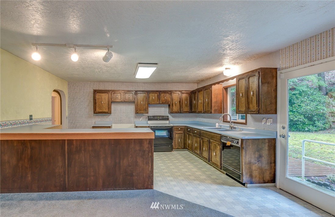 168 Clark Creek Road Longview, WA 98632 - Photo 3 of 22 Gallery Image 3