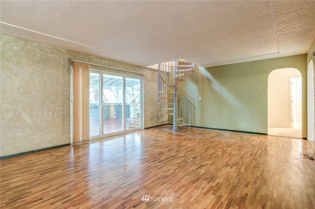 168 Clark Creek Road Longview, WA 98632 - Photo 8 of 22 Gallery Image 8
