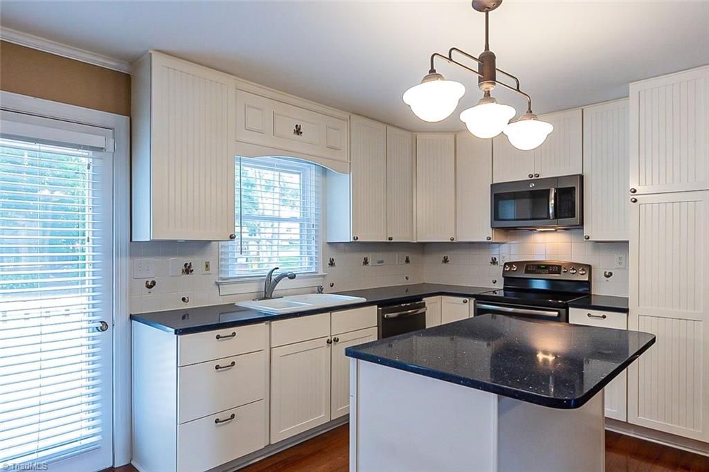 8900 Westing Court Rural Hall, NC 27045 - Photo 7 of 33 Gallery Image 7
