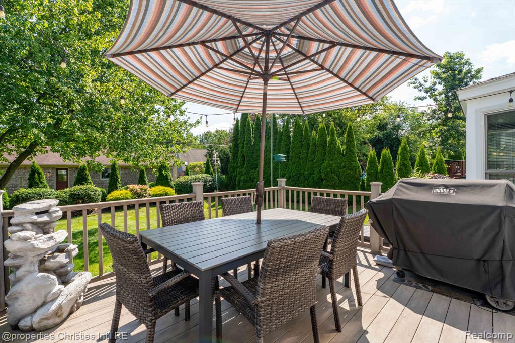 642 Whitney Drive Rochester Hills, MI 48307 - Photo 37 of 39