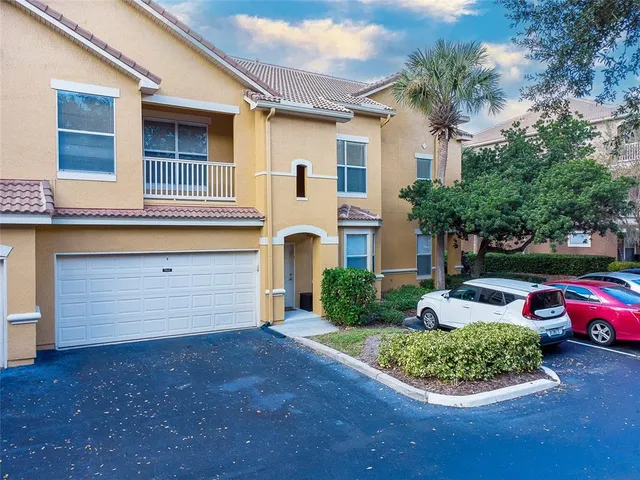 $299,900 | 8855 Villa View Circle, Unit 205, Orlando, FL 32821