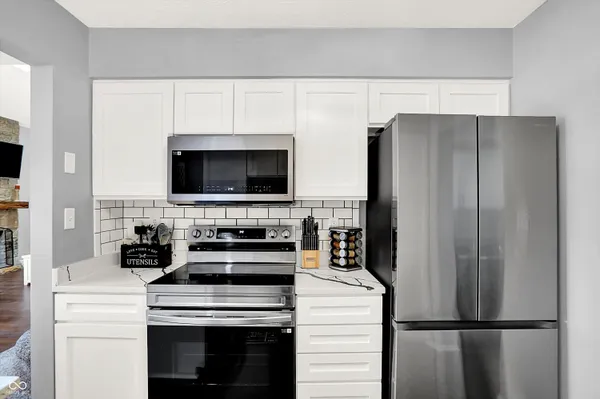 $225,000 | 9583 Bay Vista W Drive, Indianapolis, IN 46250