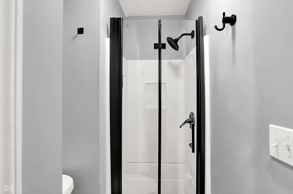 $225,000 | 9583 Bay Vista W Drive, Indianapolis, IN 46250