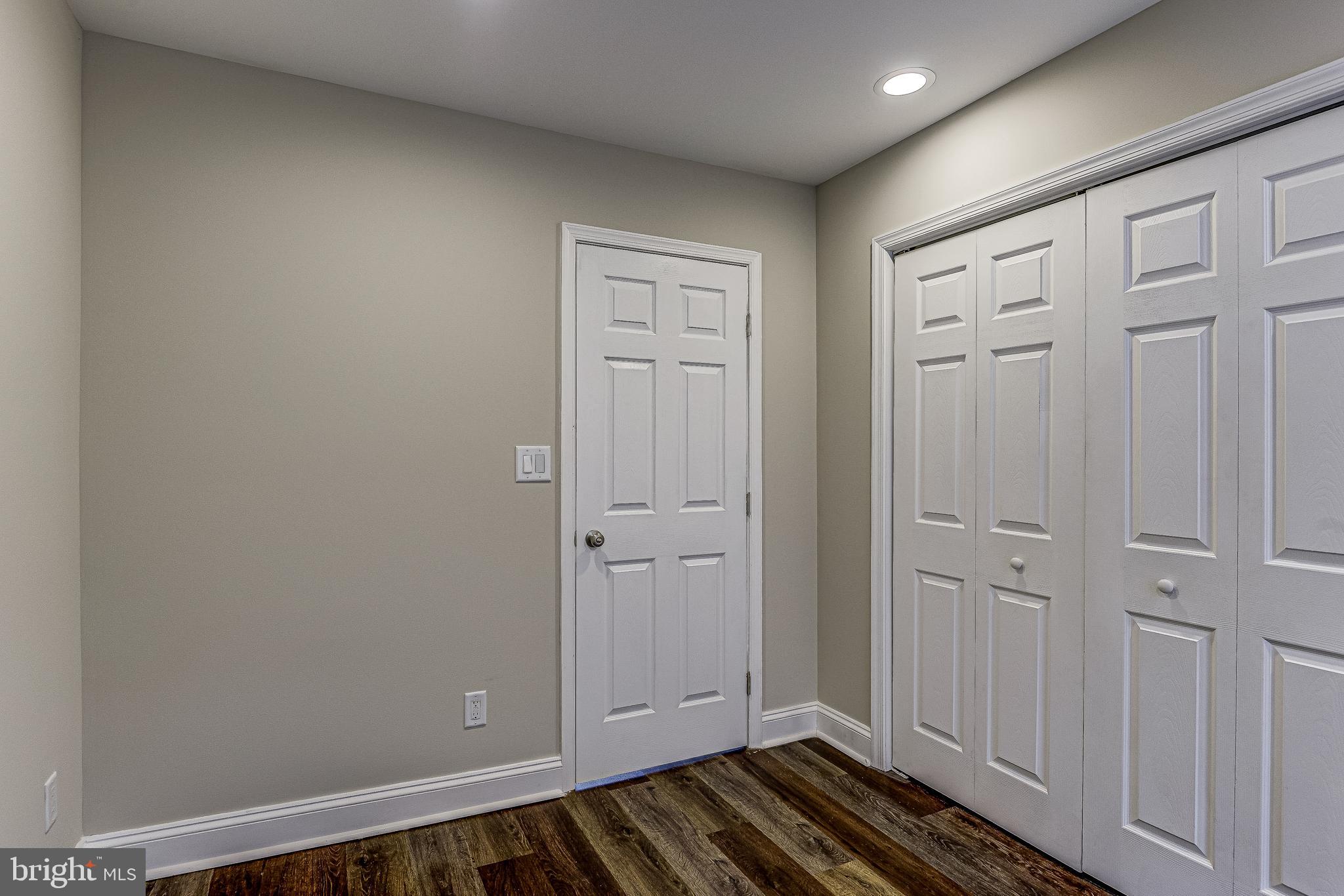 633 Cresswell Road Baltimore, MD 21225 - Photo 23 of 33 Main Level Bedroom