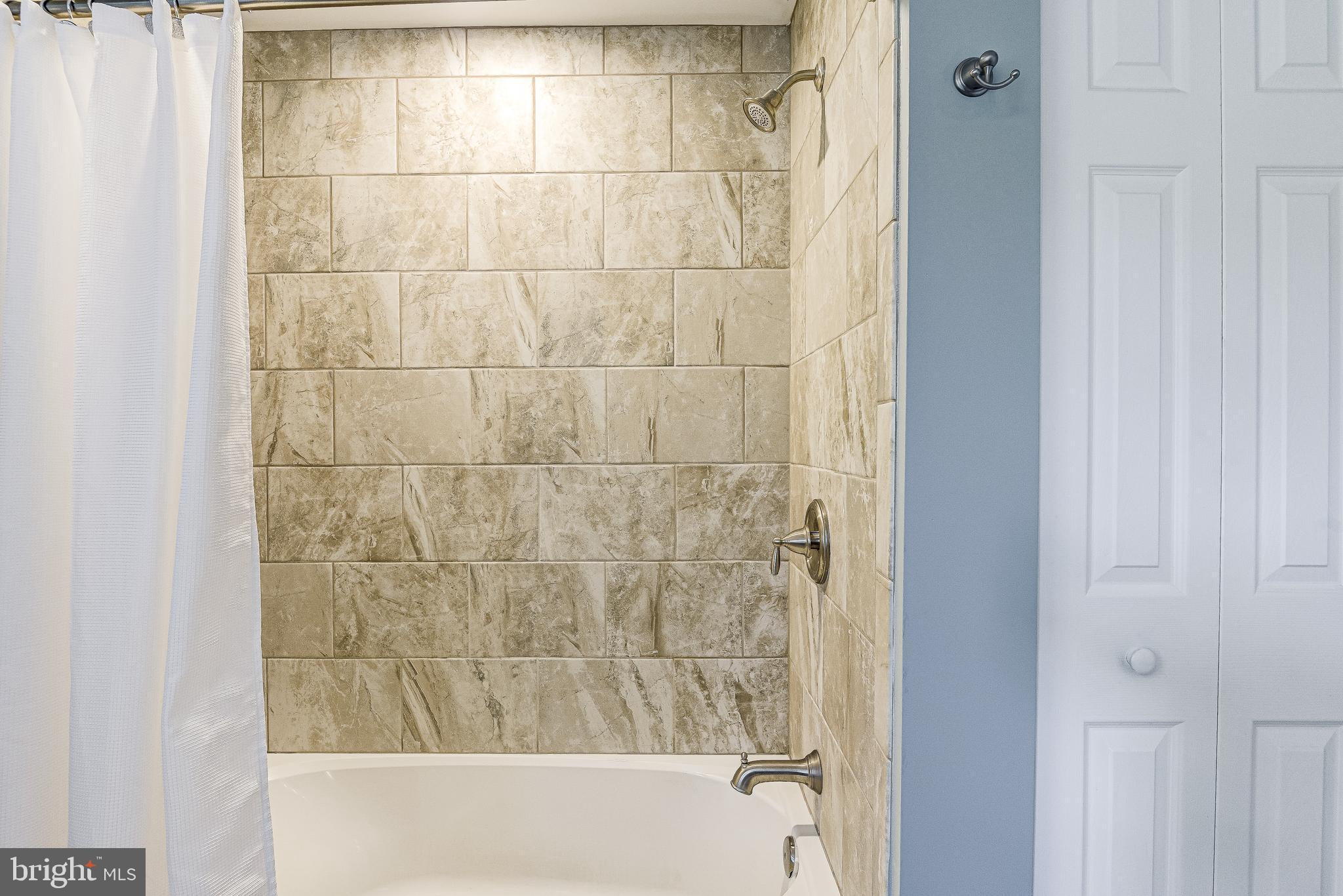 633 Cresswell Road Baltimore, MD 21225 - Photo 29 of 33 Full Bathroom