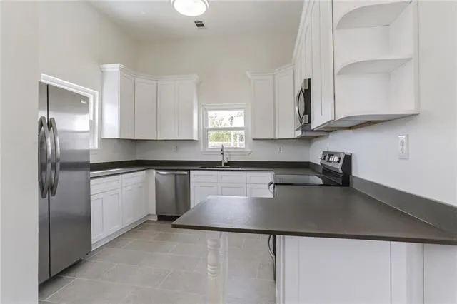 $2,100 | 3727 D'Hemecourt Street, Unit 3727, New Orleans, LA 70119