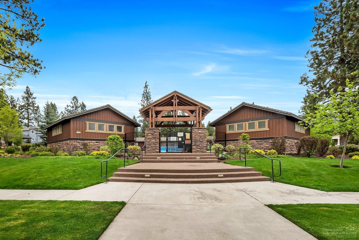 61402 Davis Lake Loop Bend, OR 97702 - Photo 20 of 21 Entrance to community pool