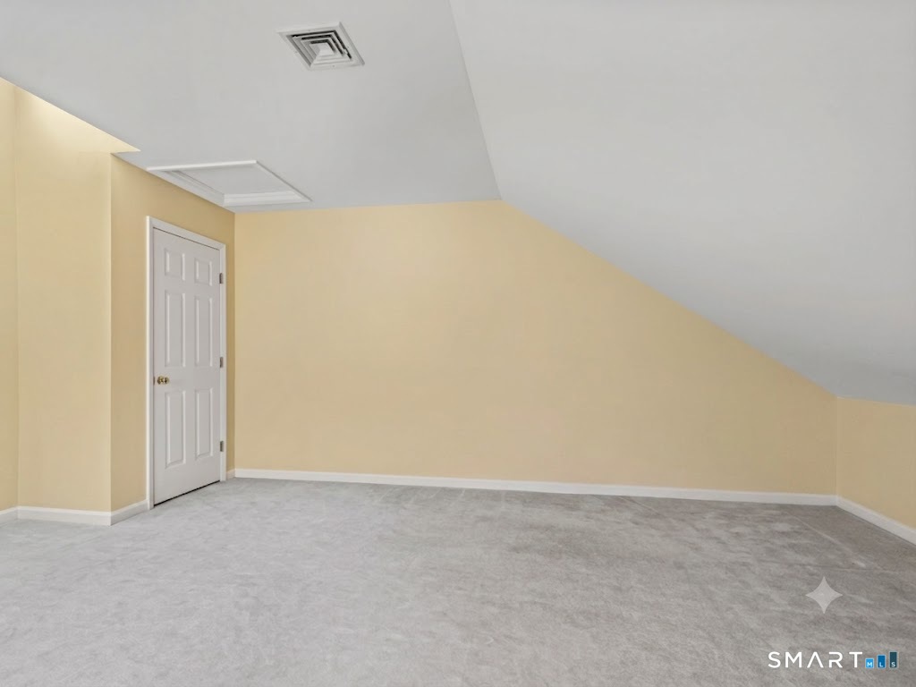 180 Turn Of River Road, Unit 13A Stamford, CT 06905 - Photo 29 of 40