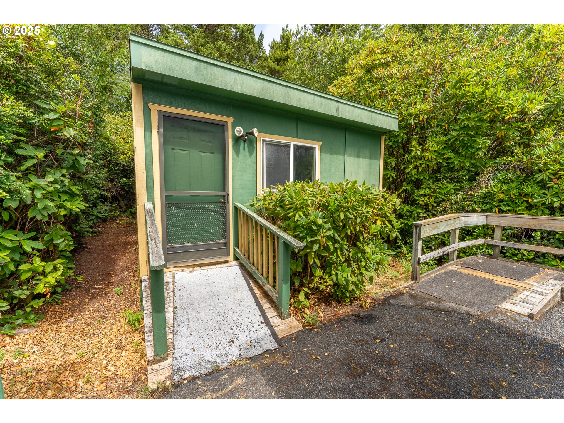 1600 Rhododendron Drive, Unit 207 Florence, OR 97439 - Photo 26 of 43 Studio