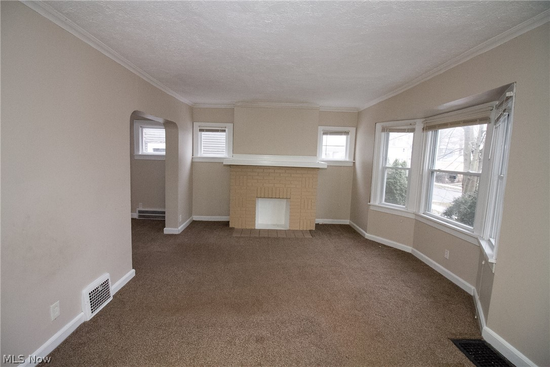 977 Selwyn Road Cleveland, OH 44112 - Photo 6 of 35 Gallery Image 6