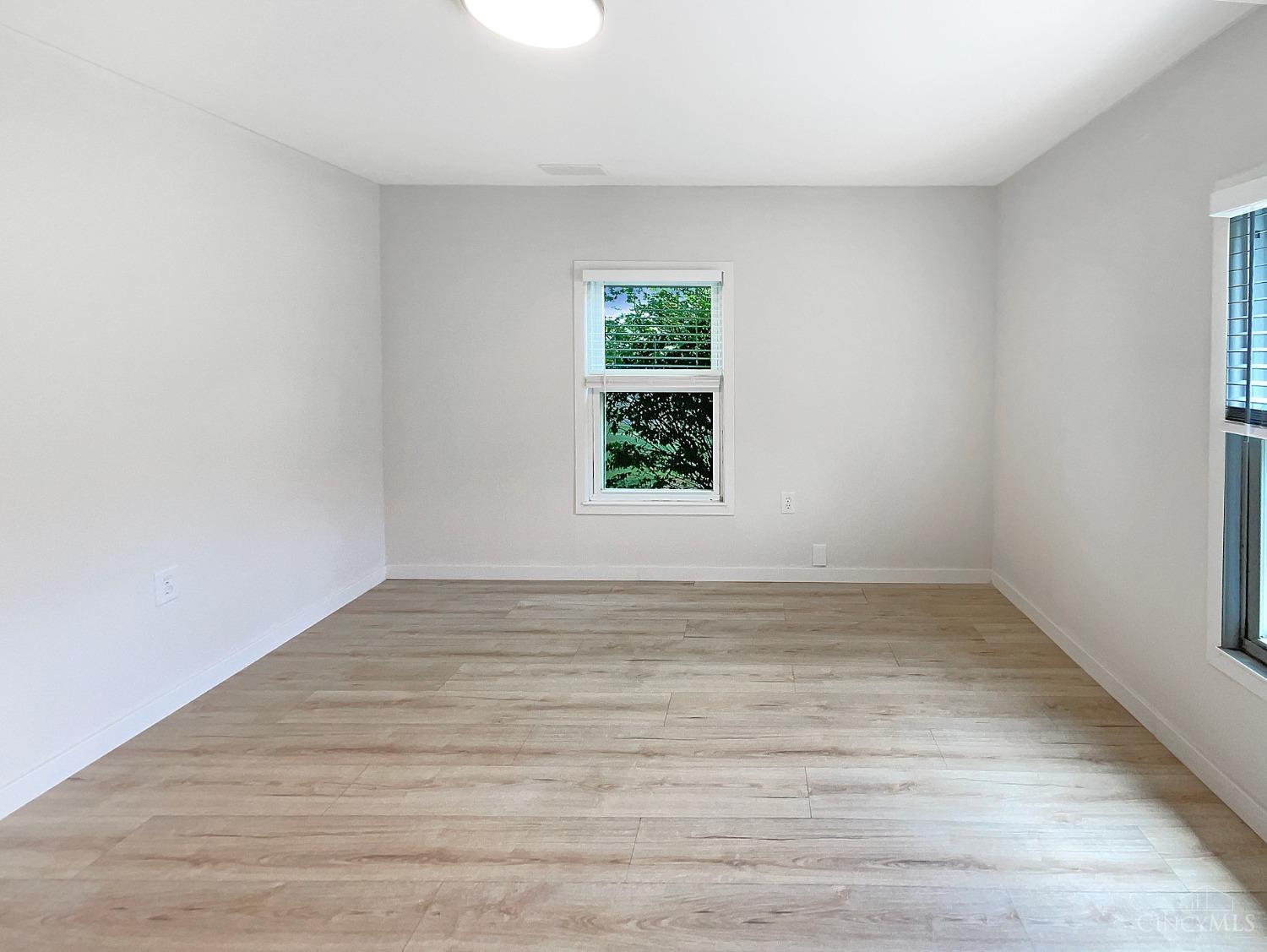 695 Barg Salt Run Road Cincinnati, OH 45244 - Photo 3 of 17 Gallery Image 3