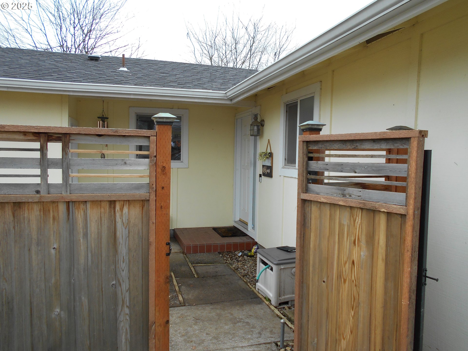 4565 Souza Street Eugene, OR 97402 - Photo 12 of 43 a view of a storage & utility room