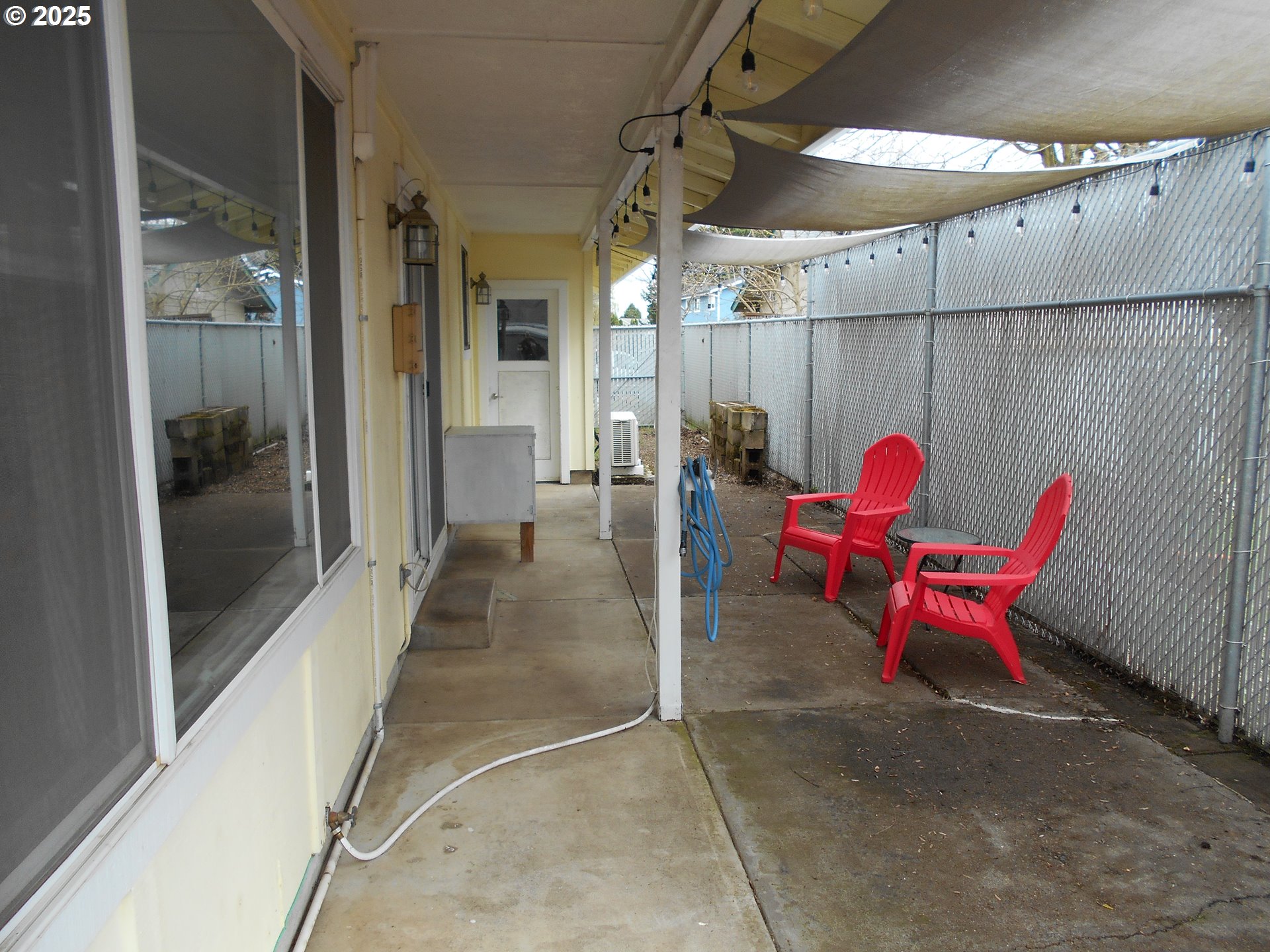 4565 Souza Street Eugene, OR 97402 - Photo 10 of 43 a view of a outdoor space with a patio