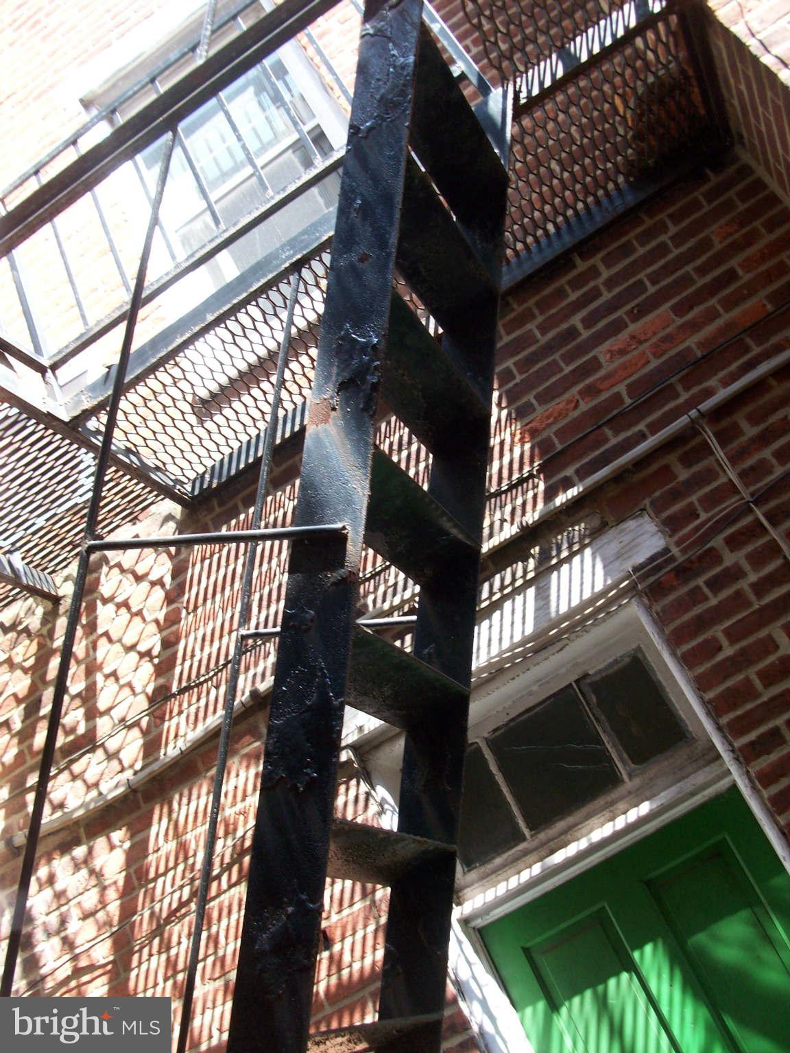 1265 Riverside Avenue Baltimore, MD 21230 - Photo 10 of 12
