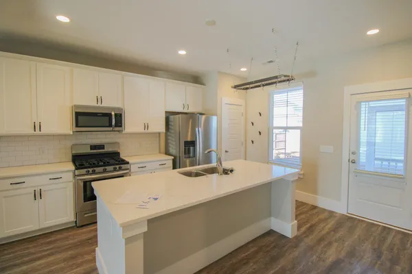 $3,175 | 286 Great Lawn Drive, Summerville, SC 29486