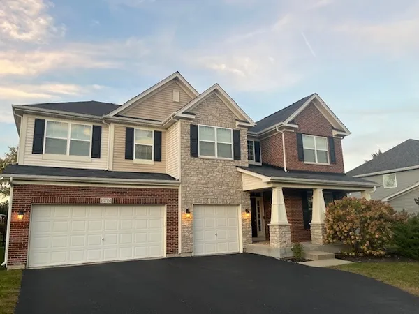 $6,000 | 16W764 Hawthorne Court, Willowbrook, IL 60527