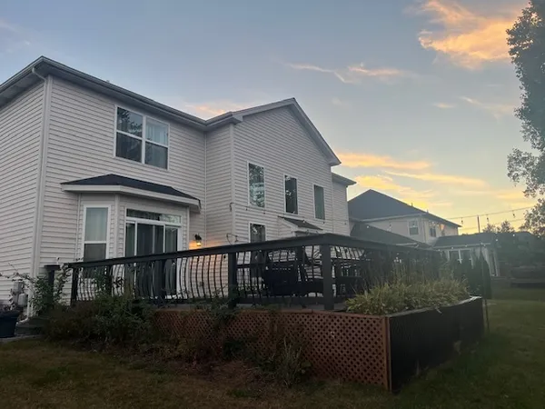 $6,000 | 16W764 Hawthorne Court, Willowbrook, IL 60527