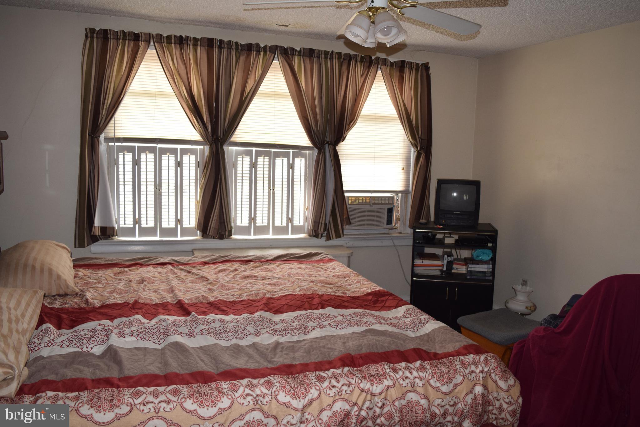 2113 Ripley Street Philadelphia, PA 19152 - Photo 12 of 20 Gallery Image 12